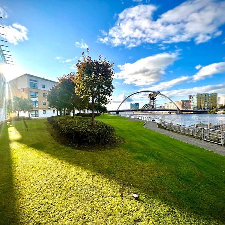 2 Bedroom - River Clyde Home - Parking Glasgow Eksteriør billede