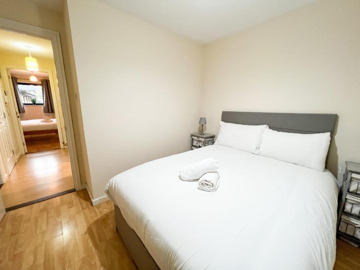2 Bedroom - River Clyde Home - Parking Glasgow Eksteriør billede