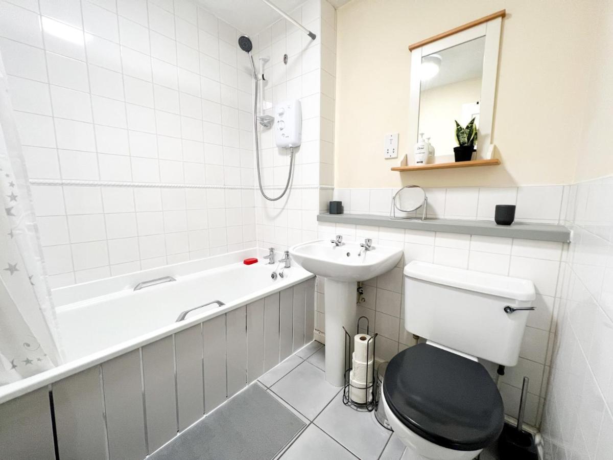 2 Bedroom - River Clyde Home - Parking Glasgow Eksteriør billede